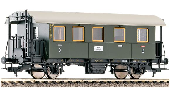 Passenger car 2nd/3rd class<br /><a href='images/pictures/Fleischmann/509102.jpg' target='_blank'>Full size image</a>